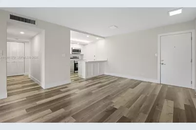 8107 SW 72nd Ave #410E, Miami, FL 33143 - Photo 6