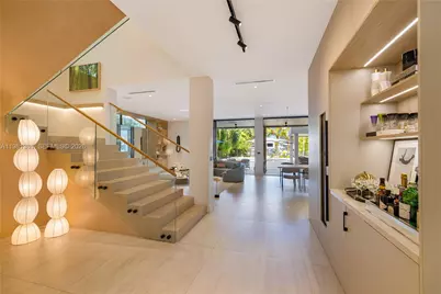 707 NE 77th St, Miami, FL 33138 - Photo 14