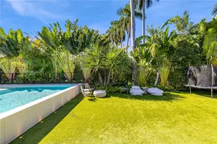 707 NE 77th St, Miami, FL 33138 - Photo 28