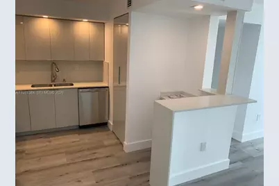 1450 Brickell Bay Dr #1506, Miami, FL 33131 - Photo 2