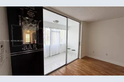 8300 Sunrise Lakes Blvd #109, Sunrise, FL 33322 - Photo 8