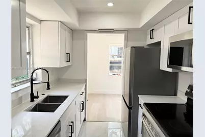 890 SW 28th St #2, Fort Lauderdale, FL 33315 - Photo 2
