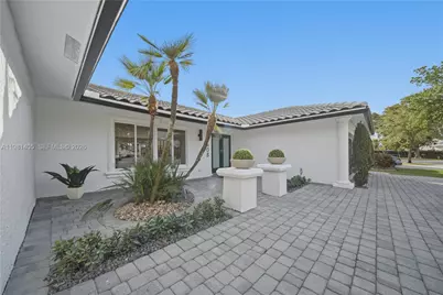 11408 NW 20th Dr, Coral Springs, FL 33071 - Photo 2