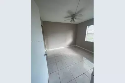 20810 NE 8th Ct #104-18, Miami, FL 33179 - Photo 18