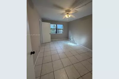 20810 NE 8th Ct #104-18, Miami, FL 33179 - Photo 8