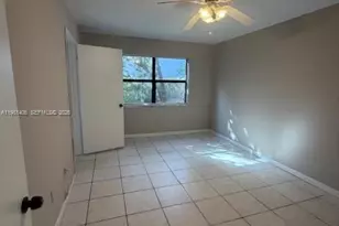 20810 NE 8th Ct, Miami, FL 33179 - Photo 8