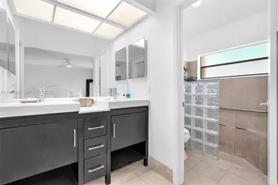 211 SW 87th Ter, Plantation, FL 33324 - Photo 36