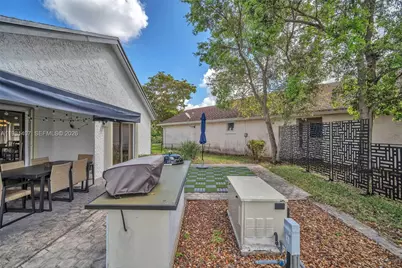 211 SW 87th Ter, Plantation, FL 33324 - Photo 44