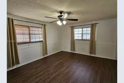 2885 Cambridge Rd, Lake Worth, FL 33462 - Photo 10