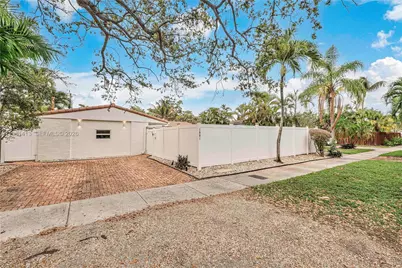 1801 NE 20th St, Fort Lauderdale, FL 33305 - Photo 34