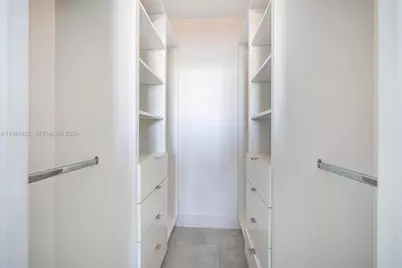 1000 W West Ave #1515, Miami Beach, FL 33139 - Photo 14