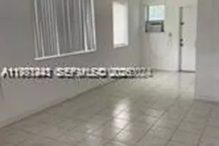 2031 NE 170th St, North Miami Beach, FL 33162 - Photo 2