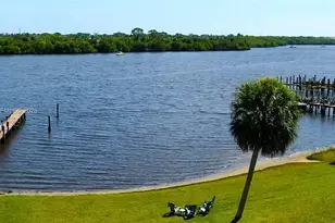 779 SW 31st St, Palm City, FL 34990 - Photo 6