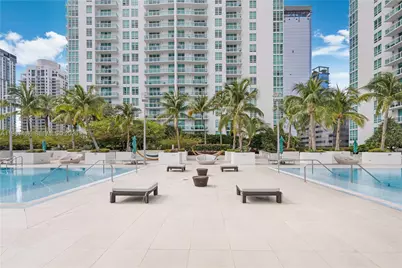 950 Brickell Bay Dr #1403, Miami, FL 33131 - Photo 18
