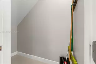 1139 NE 3rd Ave, Fort Lauderdale, FL 33304 - Photo 26