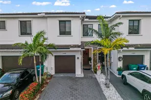 23424 SW 110th Ave, Homestead, FL 33032 - Photo 2