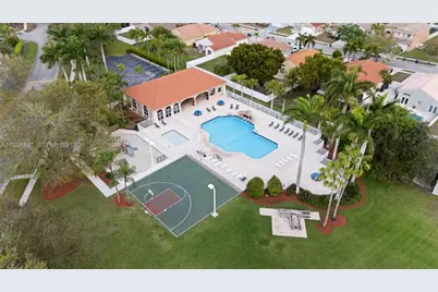 334 SW 194th Ave, Pembroke Pines, FL 33029 - Photo 10
