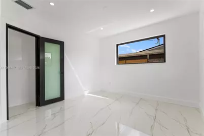 921 W 50th Pl, Hialeah, FL 33012 - Photo 28