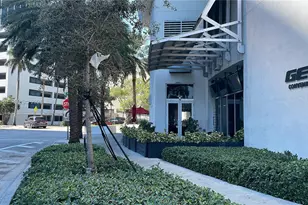 1750 N Bayshore Dr, Miami, FL 33132 - Photo 30