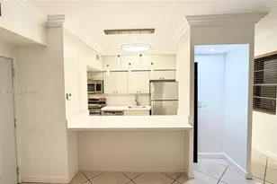 1559 Michigan Ave, Miami Beach, FL 33139 - Photo 4