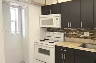 7911 N Colony Cir N, Tamarac, FL 33321 - Photo 8