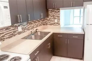 7911 N Colony Cir N, Tamarac, FL 33321 - Photo 2