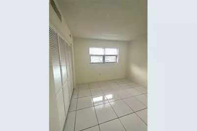 8794 SW 12th St #105, Miami, FL 33174 - Photo 14