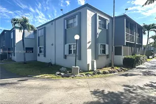 8794 SW 12th St, Miami, FL 33174 - Photo 16
