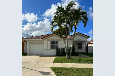 8052 NW 198th St, Hialeah, FL 33015 - Photo 4