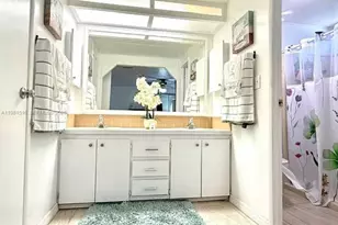 215 Laurelcrest Cir Valrico, Brandon, FL 33594 - Photo 16