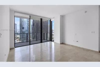 88 SW 7th St #2005, Miami, FL 33130 - Photo 4