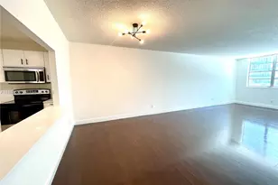 19390 Collins Ave, Sunny Isles Beach, FL 33160 - Photo 4