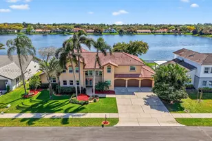 10376 SW 18th St, Davie, FL 33324 - Photo 2