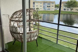 8465 Sunrise Lakes Blvd, Sunrise, FL 33322 - Photo 8