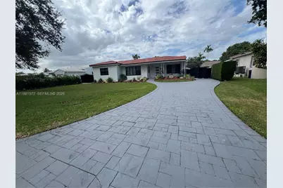 140 Pocatella St #140, Miami Springs, FL 33166 - Photo 2