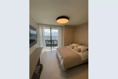 1000 Brickell Plaza #4410, Miami, FL 33131 - Photo 16