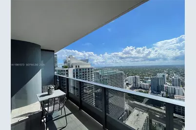 1000 Brickell Plaza #4410, Miami, FL 33131 - Photo 6