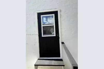 913 NW 46th St #2, Miami, FL 33127 - Photo 6