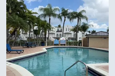 8665 NW 6th Ln #1-103, Miami, FL 33126 - Photo 10