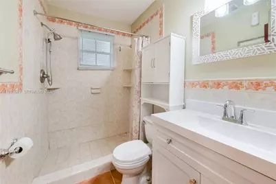 6350 NW 39th Ter, Virginia Gardens, FL 33166 - Photo 16