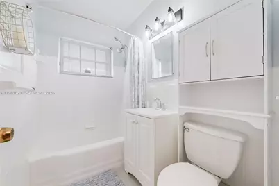 6350 NW 39th Ter, Virginia Gardens, FL 33166 - Photo 14