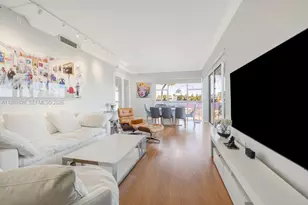 20505 E Country Club Dr, Aventura, FL 33180 - Photo 2