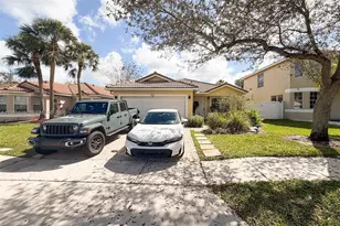 743 SW 121st Ave, Pembroke Pines, FL 33025 - Photo 1