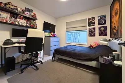 743 SW 121st Ave, Pembroke Pines, FL 33025 - Photo 18