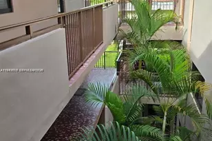 690 NE 123rd St, North Miami, FL 33161 - Photo 16