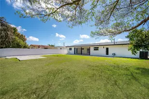 9361 SW 16th St, Miami, FL 33165 - Photo 20