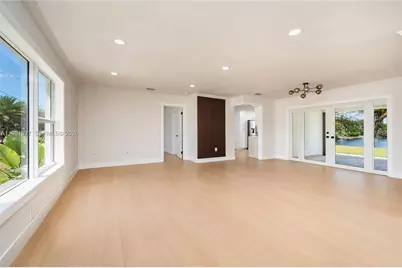 9361 SW 16th St, Miami, FL 33165 - Photo 4