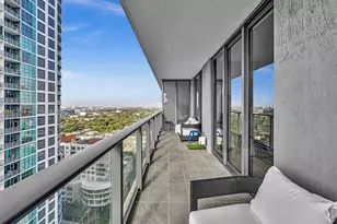 121 NE 34th St, Miami, FL 33137 - Photo 32