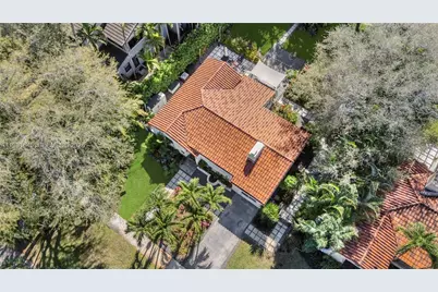70 NE 97th St, Miami Shores, FL 33138 - Photo 32