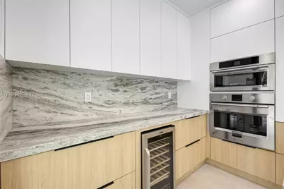 569 NW 44th St, Miami, FL 33127 - Photo 12